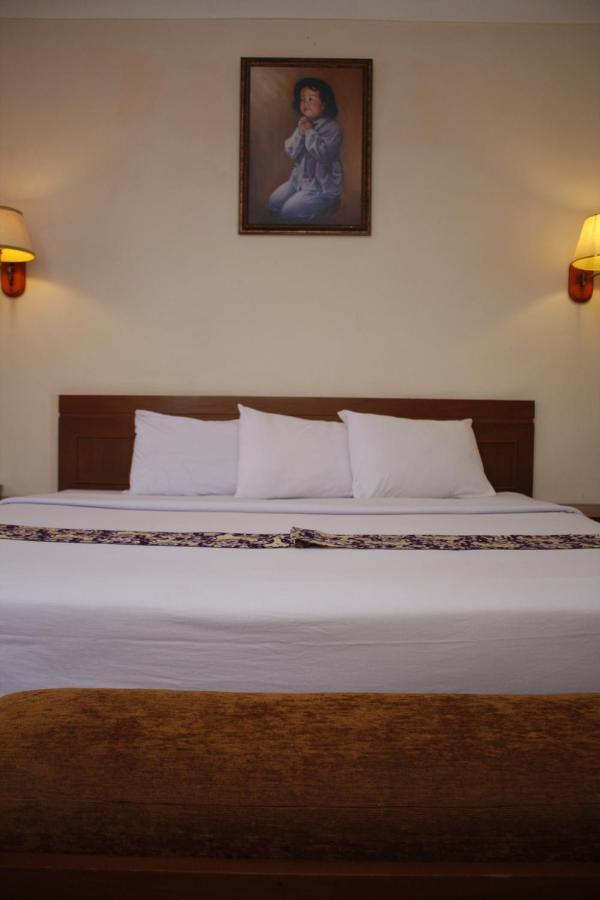 Hotel Bumi Asih Padangsidimpuan Batubelubang Dış mekan fotoğraf