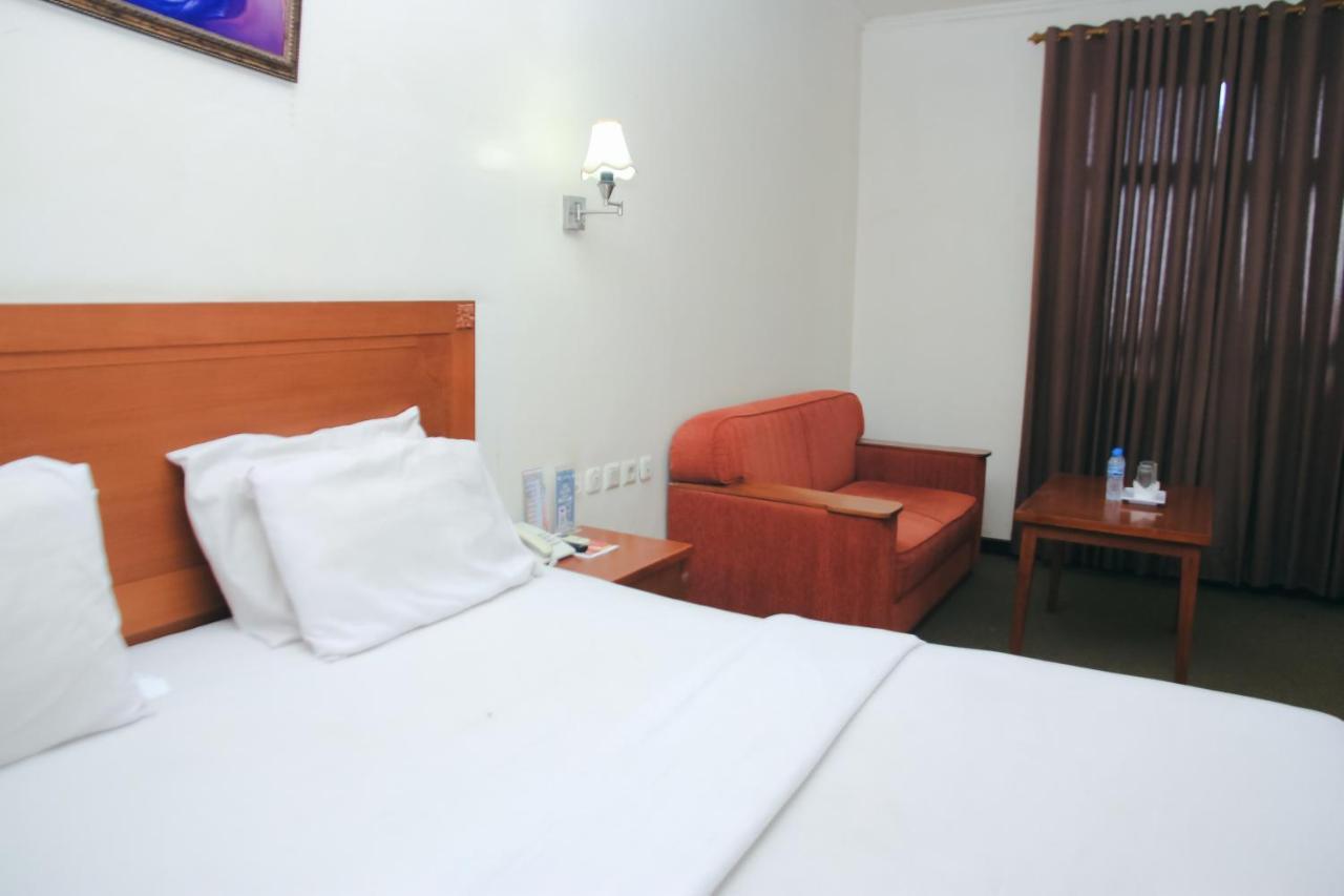 Hotel Bumi Asih Padangsidimpuan Batubelubang Dış mekan fotoğraf
